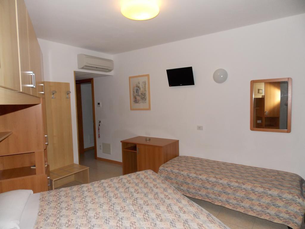 Hotel Colorado Лідо-ді-Єзоло Номер фото